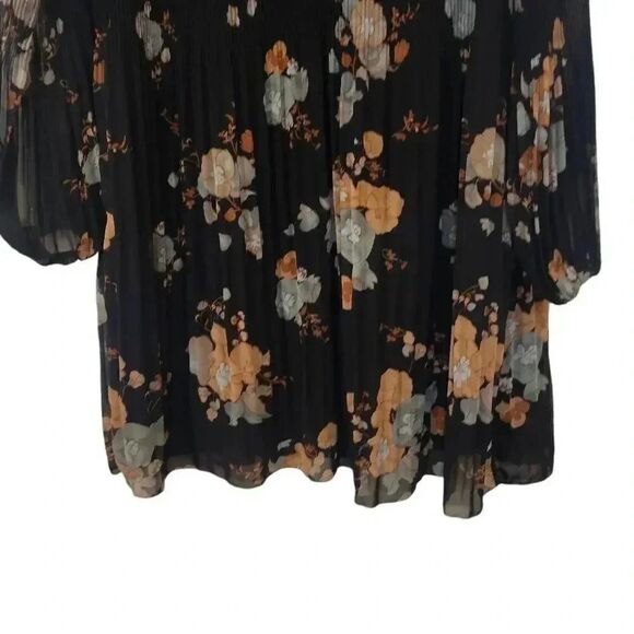 Black Tape Women's Pleated Black Poly Chiffon V-Neck Long Sleeve Relaxed Fit Lin - Picture 10 of 13